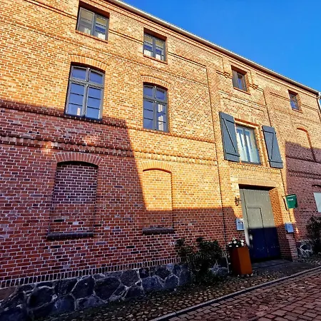 Und Restaurant Haus Sajons Plau am See