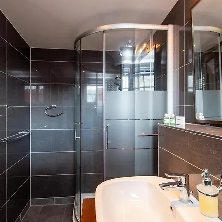 Hotell Und Restaurant Haus Sajons 4*