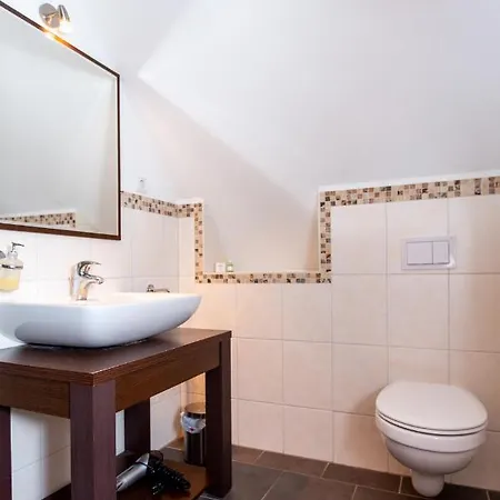 Hotell Und Restaurant Haus Sajons