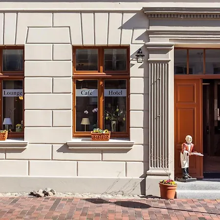 Und Restaurant Haus Sajons