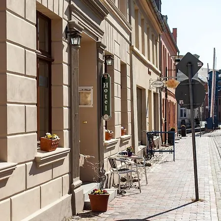 Und Restaurant Haus Sajons