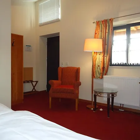 Und Restaurant Haus Sajons Hotell Plau am See