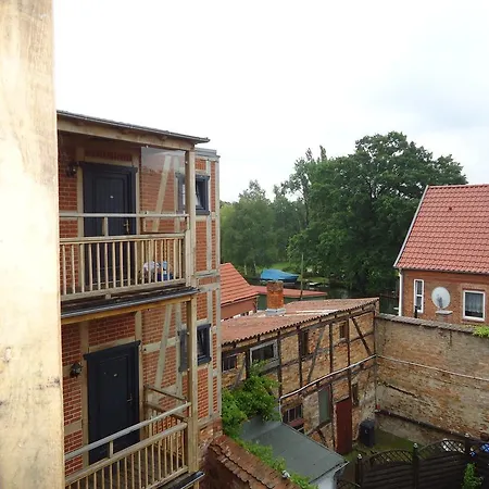 Und Restaurant Haus Sajons 4*